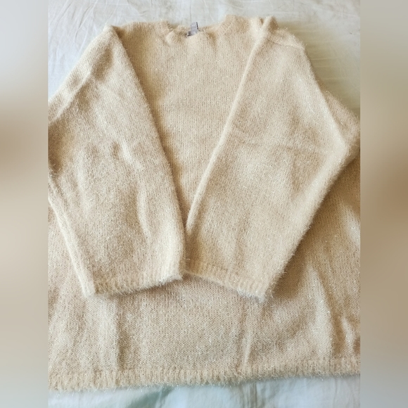 H&M Cream Shimmery sweater - Picture 5 of 7